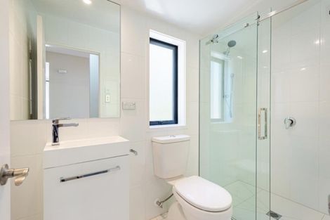 Photo of property in 102 Bassett Road, Remuera, Auckland, 1050