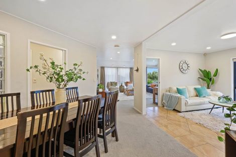 Photo of property in 47 Loloma Drive, Half Moon Bay, Auckland, 2012