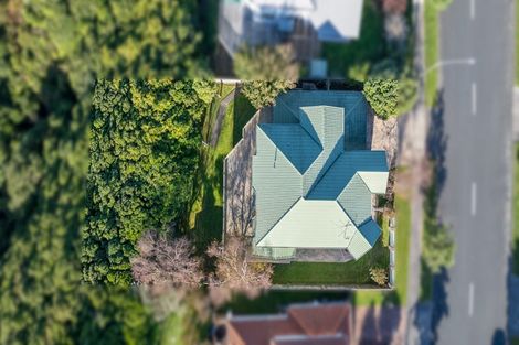 Photo of property in 18 Amesbury Drive, Churton Park, Wellington, 6037