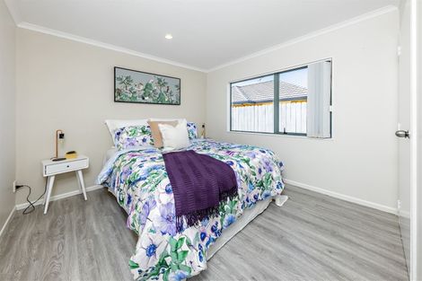 Photo of property in 12d Princess Street, Takanini, 2112