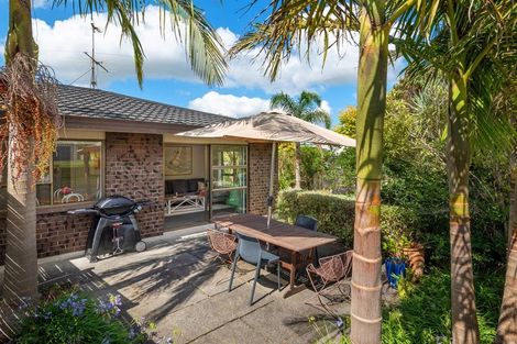 Photo of property in 23b Thorburn Avenue, Red Beach, 0932