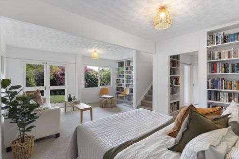 Photo of property in 12 Mcdowell Crescent, Hillcrest, Auckland, 0627