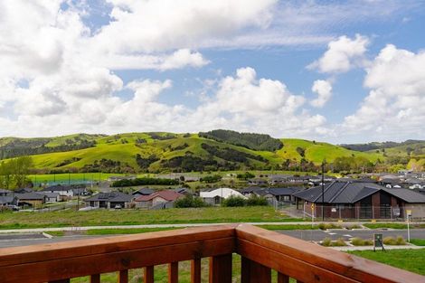Photo of property in 27 Mahi Road, Helensville, 0800