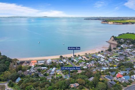 Photo of property in 19 Mckenzie Avenue, Arkles Bay, Whangaparaoa, 0932