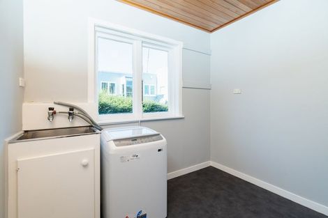 Photo of property in 4 Waldron Crescent, Green Island, Dunedin, 9018