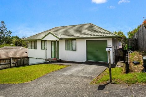 Photo of property in 19 Carling Avenue, Massey, Auckland, 0614