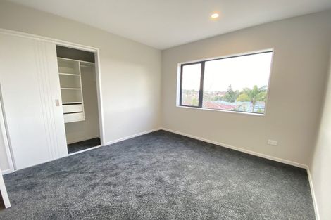 Photo of property in 3b Westall Road, New Lynn, Auckland, 0600