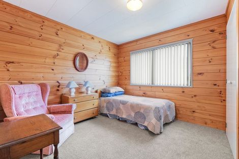 Photo of property in 9 Melanie Place, Orewa, 0931