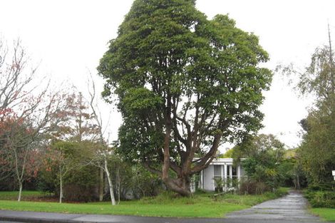 Photo of property in 65 Beach Road, Mellons Bay, Auckland, 2014