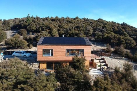 Photo of property in 5 Weatherall Close, Wanaka, 9305