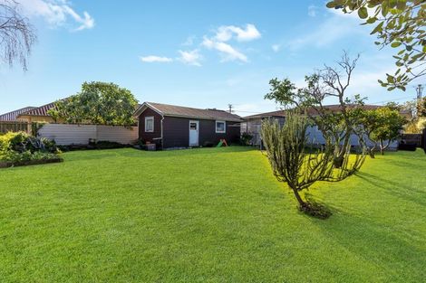 Photo of property in 82 Grove Road, Papakura, 2110