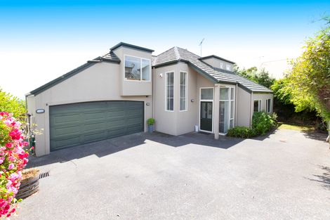 Photo of property in 3/39 Wade River Road, Stanmore Bay, Whangaparaoa, 0932