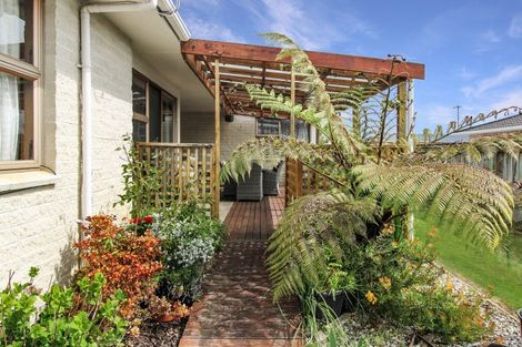 Photo of property in 18 Johnston Street, Foxton, 4814