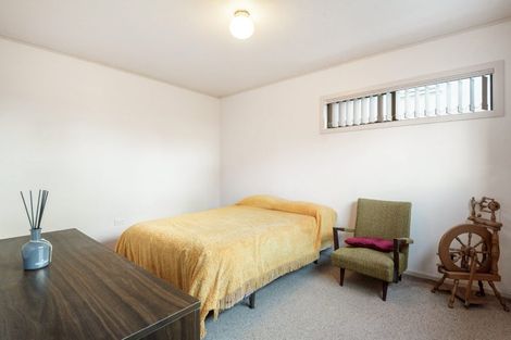 Photo of property in 16 Spencer Road, Pinehill, Auckland, 0632