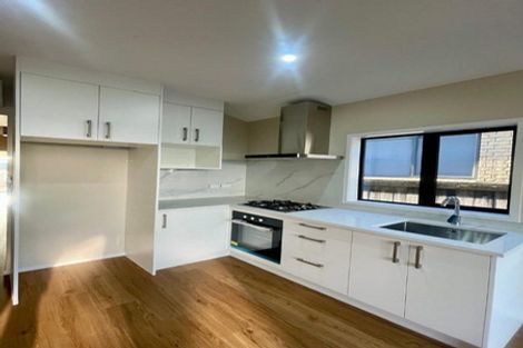 Photo of property in 28a Kimber Hall Avenue, Mount Roskill, Auckland, 1041