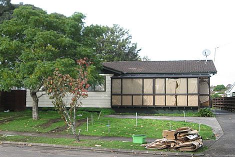 Photo of property in 3 Lyren Place, Half Moon Bay, Auckland, 2012