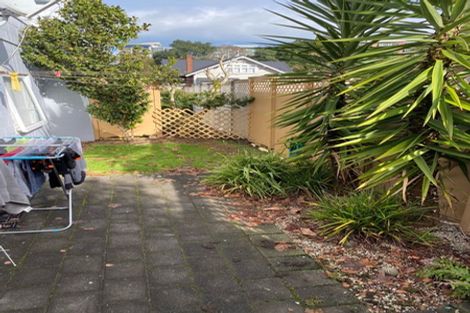 Photo of property in 25a Opoia Road, Hamilton East, Hamilton, 3216