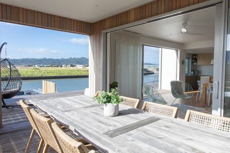 Photo of property in 16 Ngaroma Crescent, Whitianga, 3510