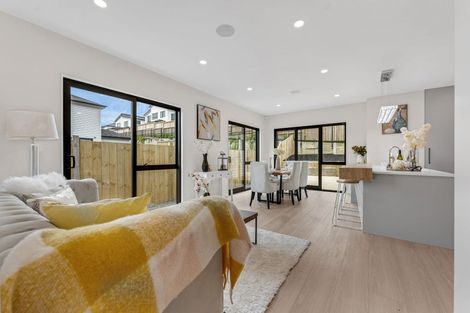 Photo of property in 22 Black Shed Road, Flat Bush, Auckland, 2019