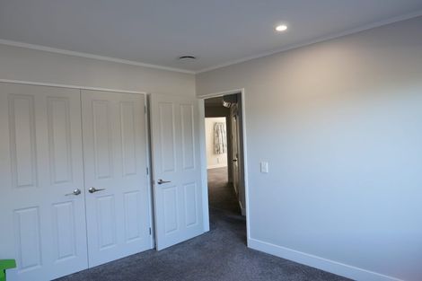 Photo of property in 68 Guildford Drive, Paraparaumu, 5032