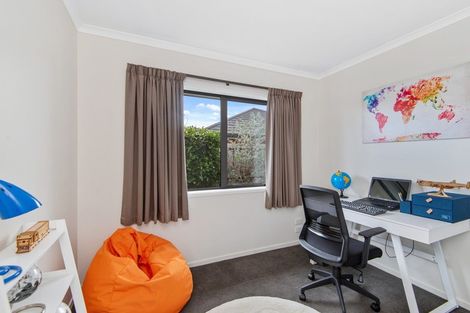 Photo of property in 17 Rossall Crescent, Rolleston, 7615