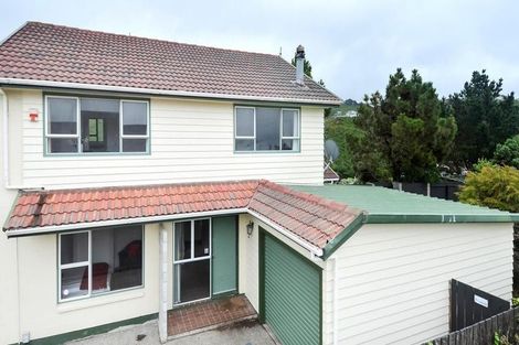 Photo of property in 12 Arizona Grove, Brooklyn, Wellington, 6021