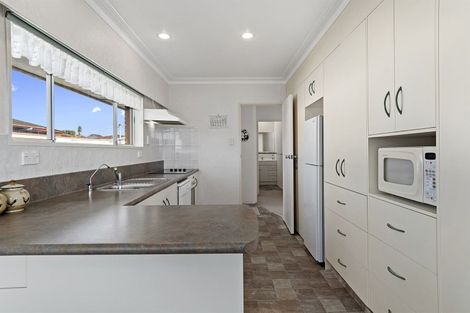 Photo of property in 2 Tupaea Place, Otumoetai, Tauranga, 3110