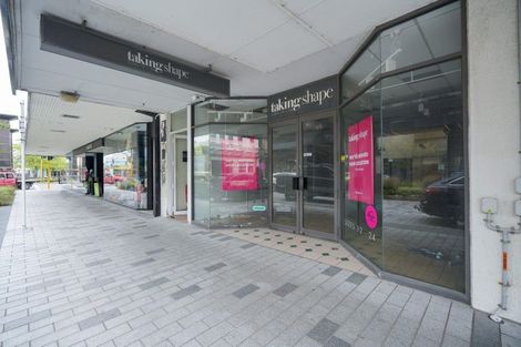 Photo of property in 24 Esk Street, Roslyn, Palmerston North, 4414