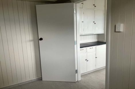 Photo of property in 12 Hardy Street, New Brighton, Christchurch, 8061