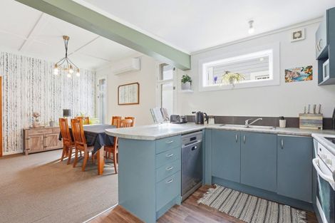 Photo of property in 22 Mason Terrace, Gonville, Whanganui, 4501