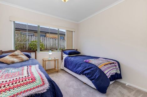 Photo of property in 88 Buscomb Avenue, Henderson, Auckland, 0610