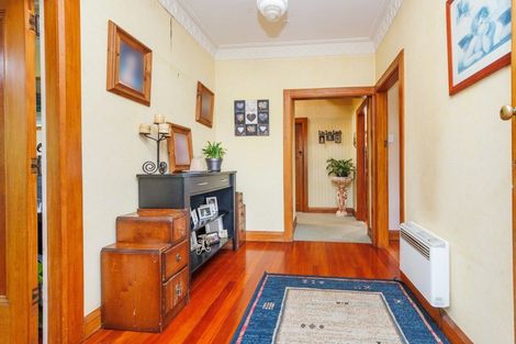 Photo of property in 100 Marne Street, Hokowhitu, Palmerston North, 4410