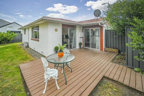 Photo of property in 2/34 Te Aute Road, Havelock North, 4130