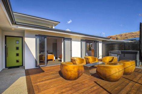 Photo of property in 156 Upton Street, Wanaka, 9305