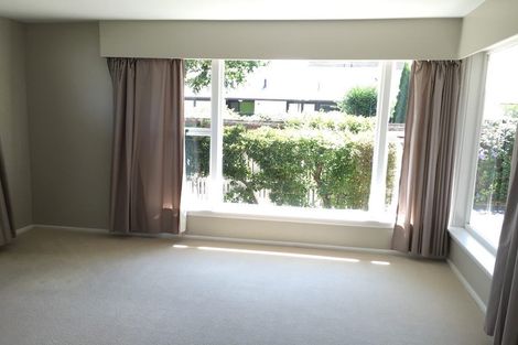 Photo of property in 87 Memorial Avenue, Ilam, Christchurch, 8053