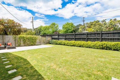 Photo of property in 1/51 Browns Bay Road, Browns Bay, Auckland, 0630