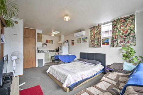 Photo of property in 209 King Street South, Hastings, 4122