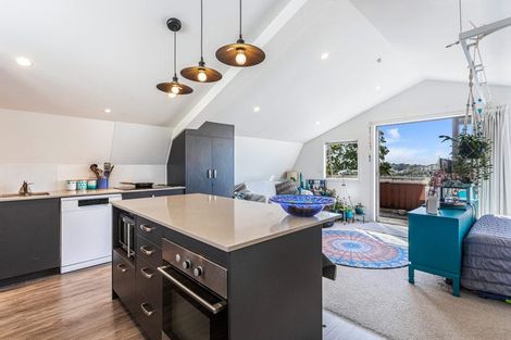 Photo of property in 12a Matai Road, Stanmore Bay, Whangaparaoa, 0932