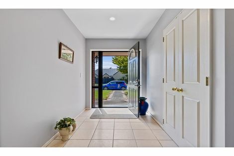 Photo of property in 33 Welsford Street, Woodend, 7610