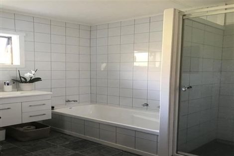 Photo of property in 47 James Cook Street, Havelock North, 4130