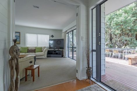 Photo of property in 2 Bagnall Place, Pauanui, Hikuai, 3579