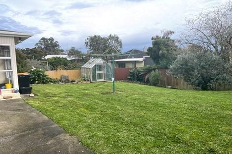 Photo of property in 24 Kent Crescent, Awapuni, Palmerston North, 4412