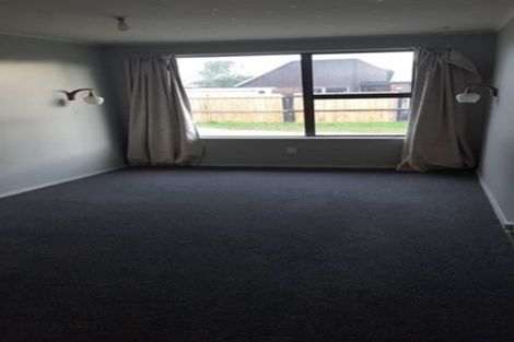 Photo of property in 18a Woodstock Place, Russley, Christchurch, 8042