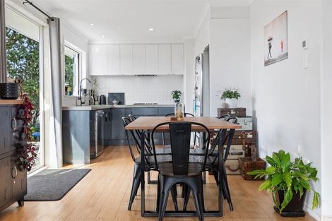 Photo of property in 22 Landview Road, Parkvale, Tauranga, 3112