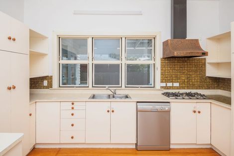 Photo of property in 251 Whitaker Street, Whataupoko, Gisborne, 4010