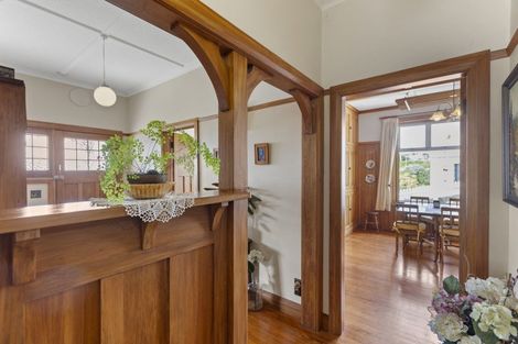 Photo of property in 22 Peace Avenue, Moturoa, New Plymouth, 4310