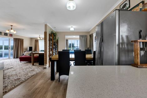 Photo of property in 227 Pembroke Road, Pembroke, Stratford, 4391