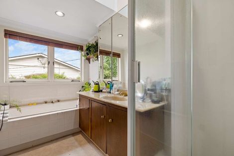 Photo of property in 36 Onewa Road, Northcote Point, Auckland, 0627