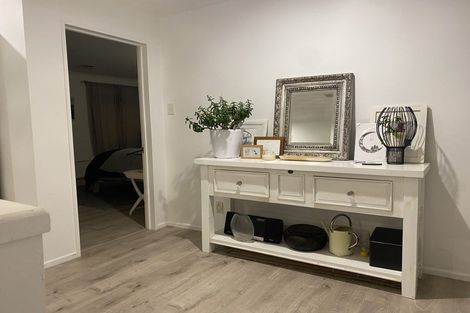 Photo of property in 39 Emlyn Place, Torbay, Auckland, 0630