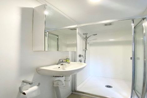 Photo of property in 1/17 Thornton Road, Milford, Auckland, 0620